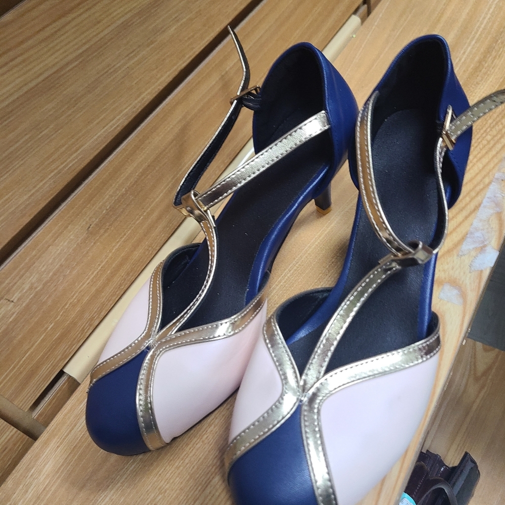 Elegant Navy and Gold Women's Heels
